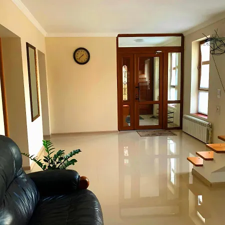 зелений дім - Viridi House Guest house Morshyn