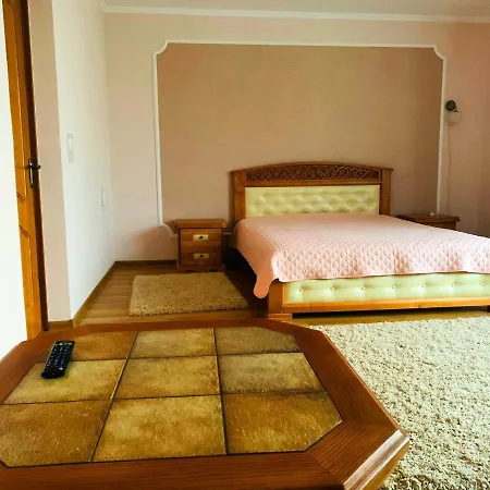 зелений дім - Viridi House