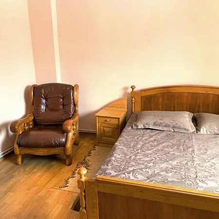 Konukevi зелений дім - Viridi House