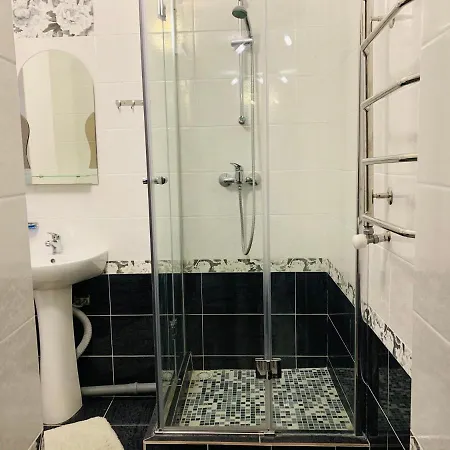 зелений дім - Viridi House 招待所 莫申